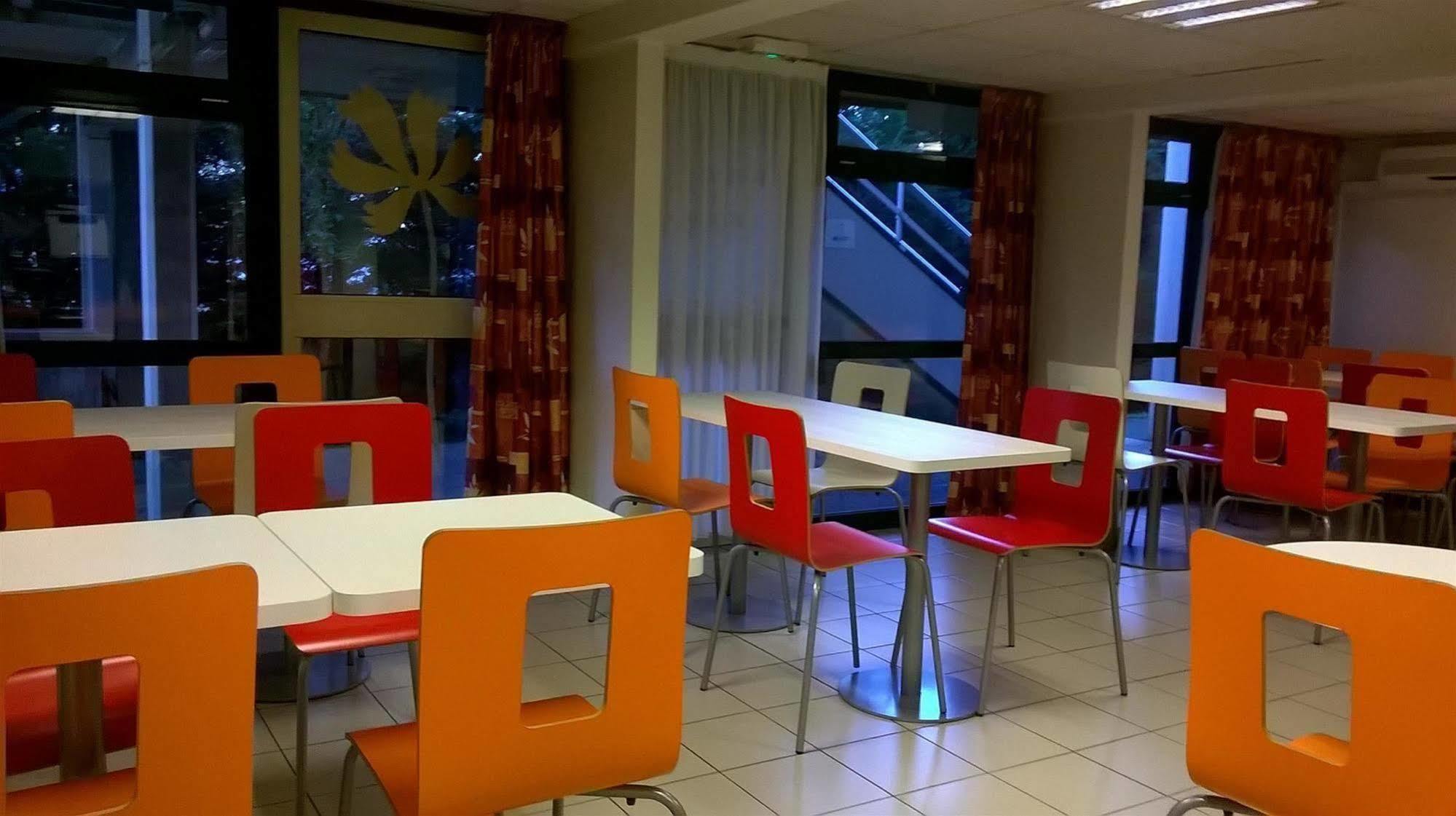 Premiere Classe Dreux Eksteriør billede